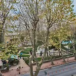 Apartmanhotel Kadirga 4*